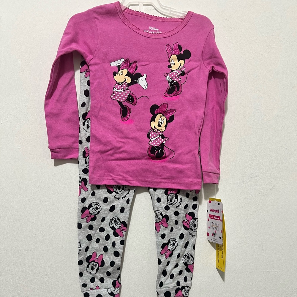 Pajamas - Picture 4 of 6